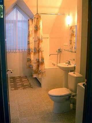 Гостиница Паллада Славянка 1-местный номер стандарт улучшенный (с завтраком)-2