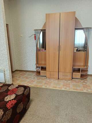 Гостиница Паллада Славянка Двухместный номер с 2 отдельными кроватями-5